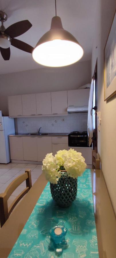 Niki Apartments Makrýgialos Buitenkant foto